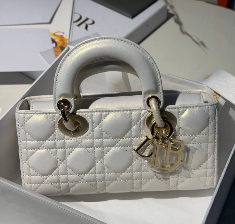 СУМКА CHRISTIAN DIOR LADY фото