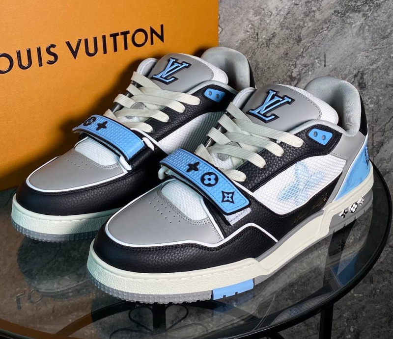 МУЖСКИЕ КРОССОВКИ LOUIS VUITTON фото
