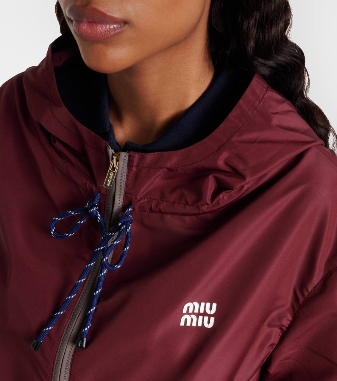 ВЕТРОВКА MIU MIU детальное фото