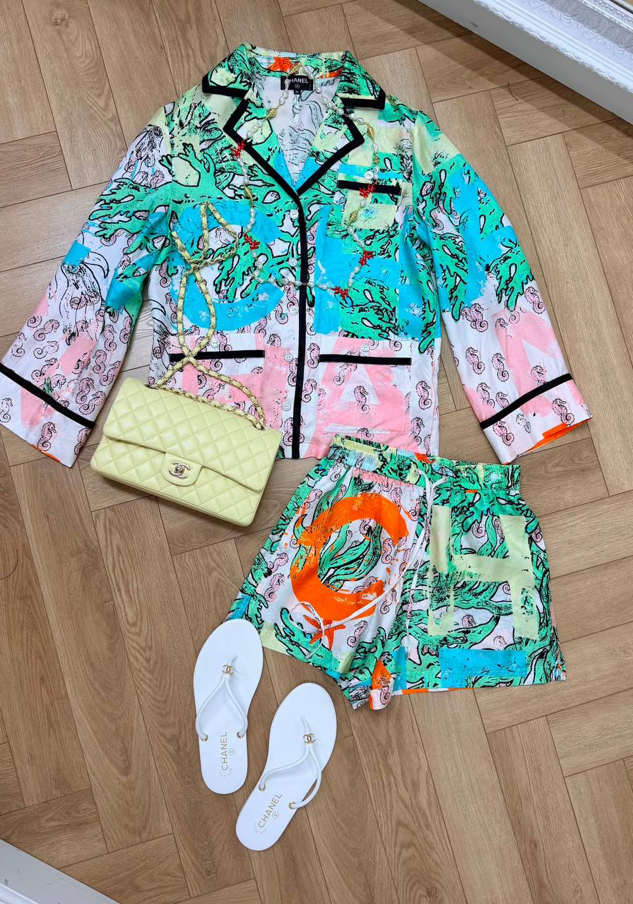 КОСТЮМ CHANEL детальное фото