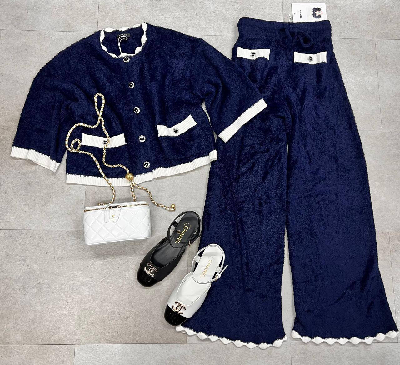 КОСТЮМ CHANEL детальное фото