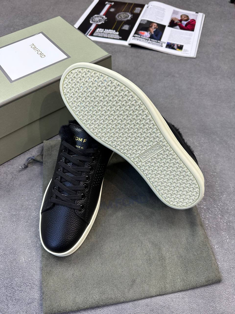 МУЖСКИЕ КЕДЫ TOM FORD детальное фото