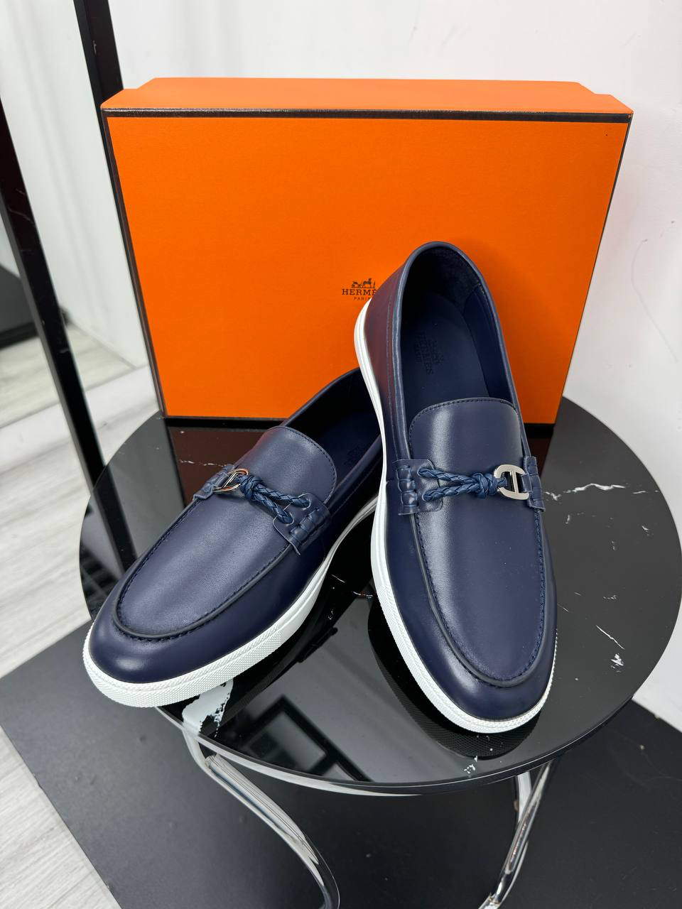 МУЖСКИЕ ЛОФЕРЫ HERMES детальное фото