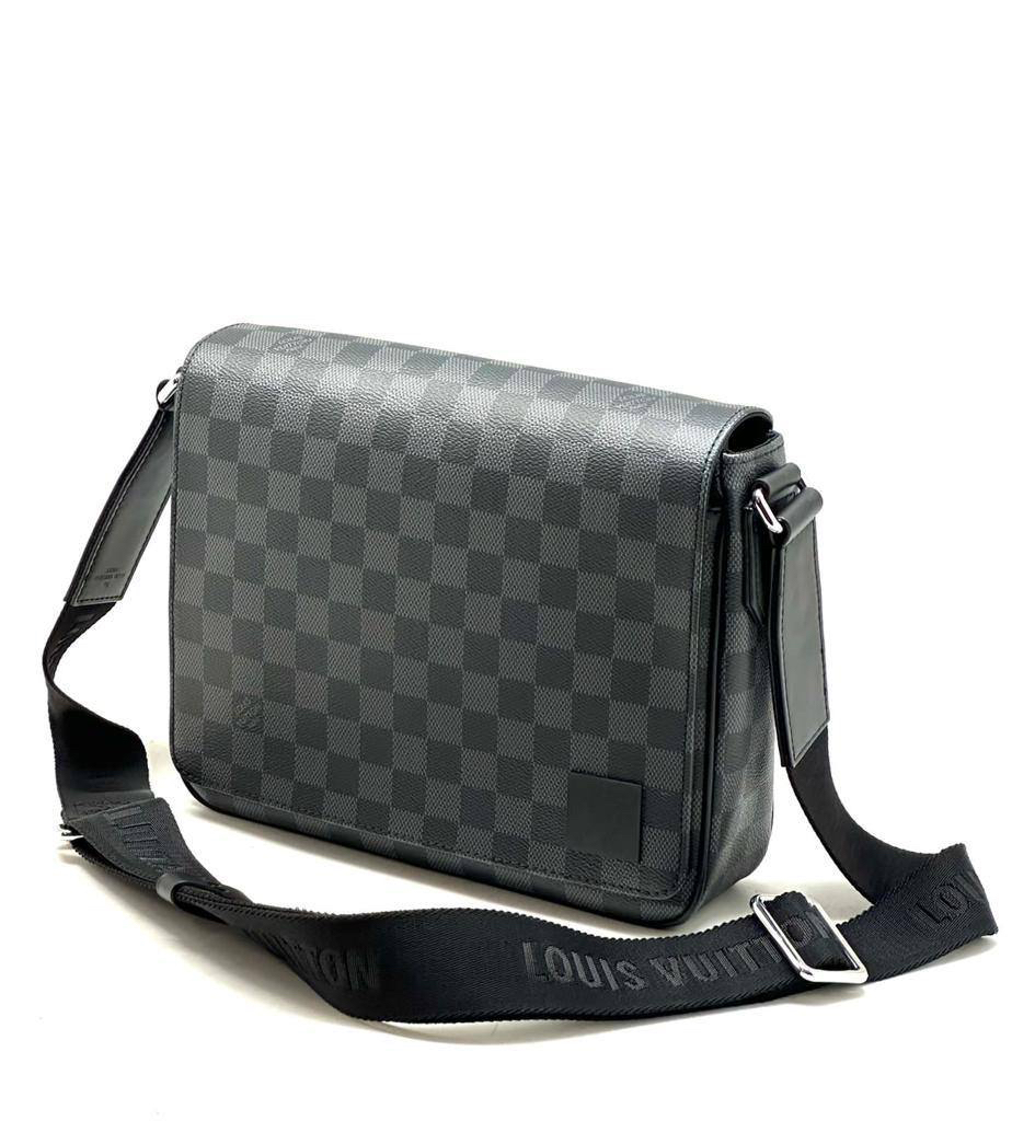 МУЖСКАЯ СУМКА МЕССЕНДЖЕР LOUIS VUITTON детальное фото