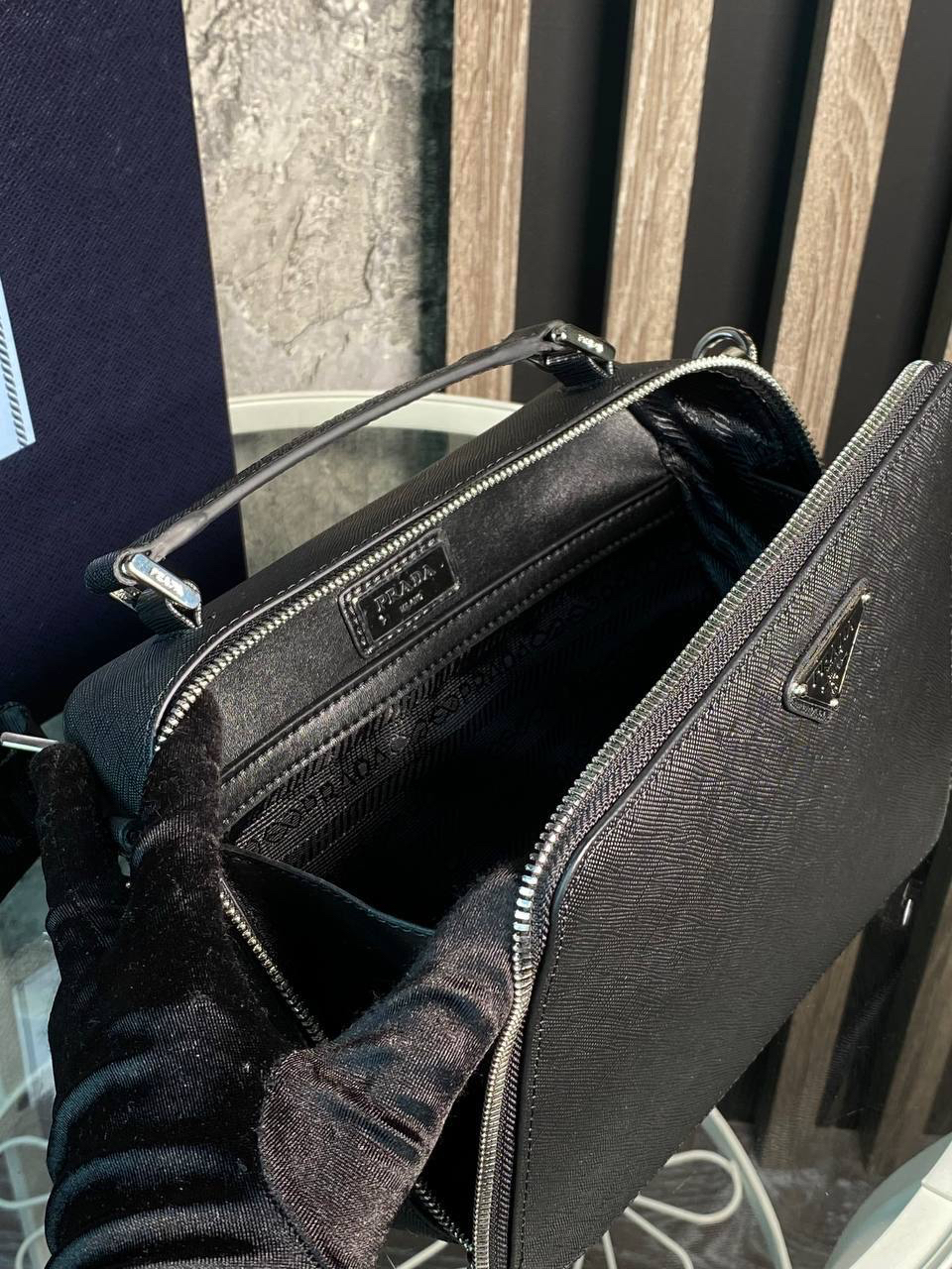 МУЖСКАЯ СУМКА МЕССЕНДЖЕР PRADA детальное фото