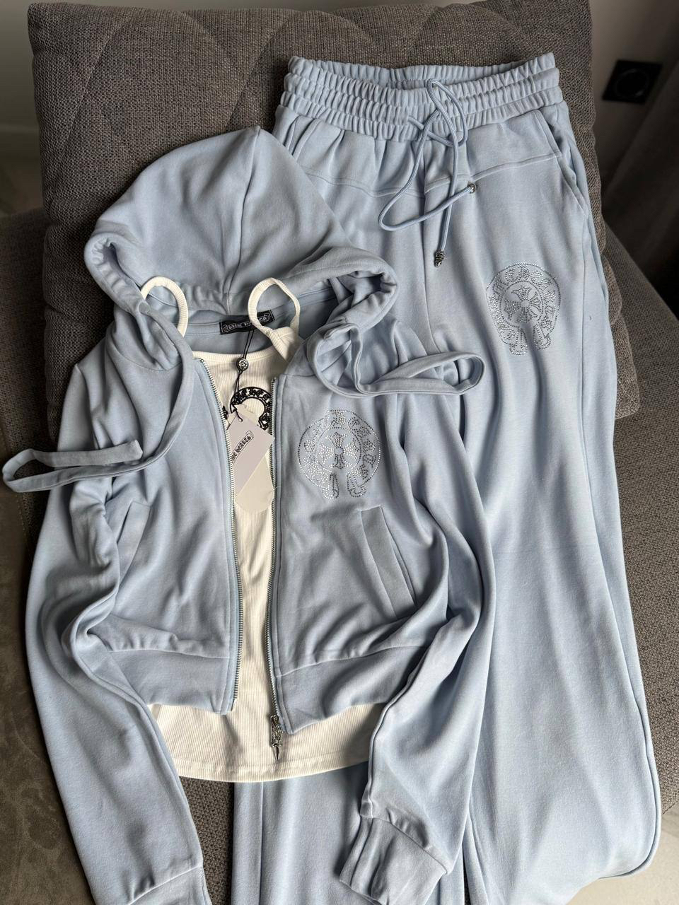 КОСТЮМ CHROME HEARTS детальное фото