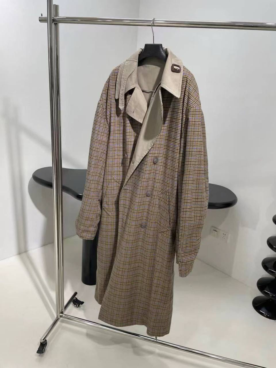 ПЛАЩ ДВУХСТОРОННИЙ BALENCIAGA детальное фото