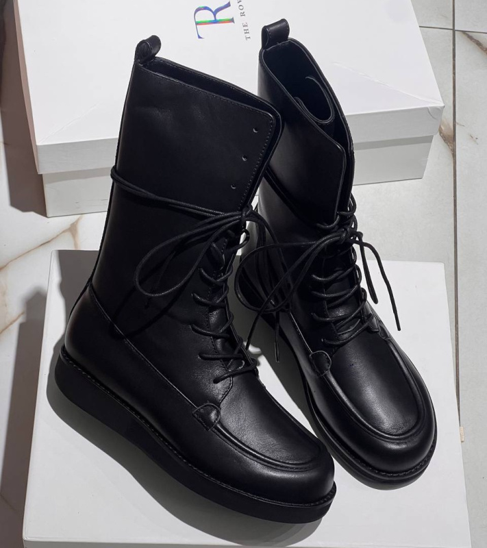 САПОГИ THE ROW фото