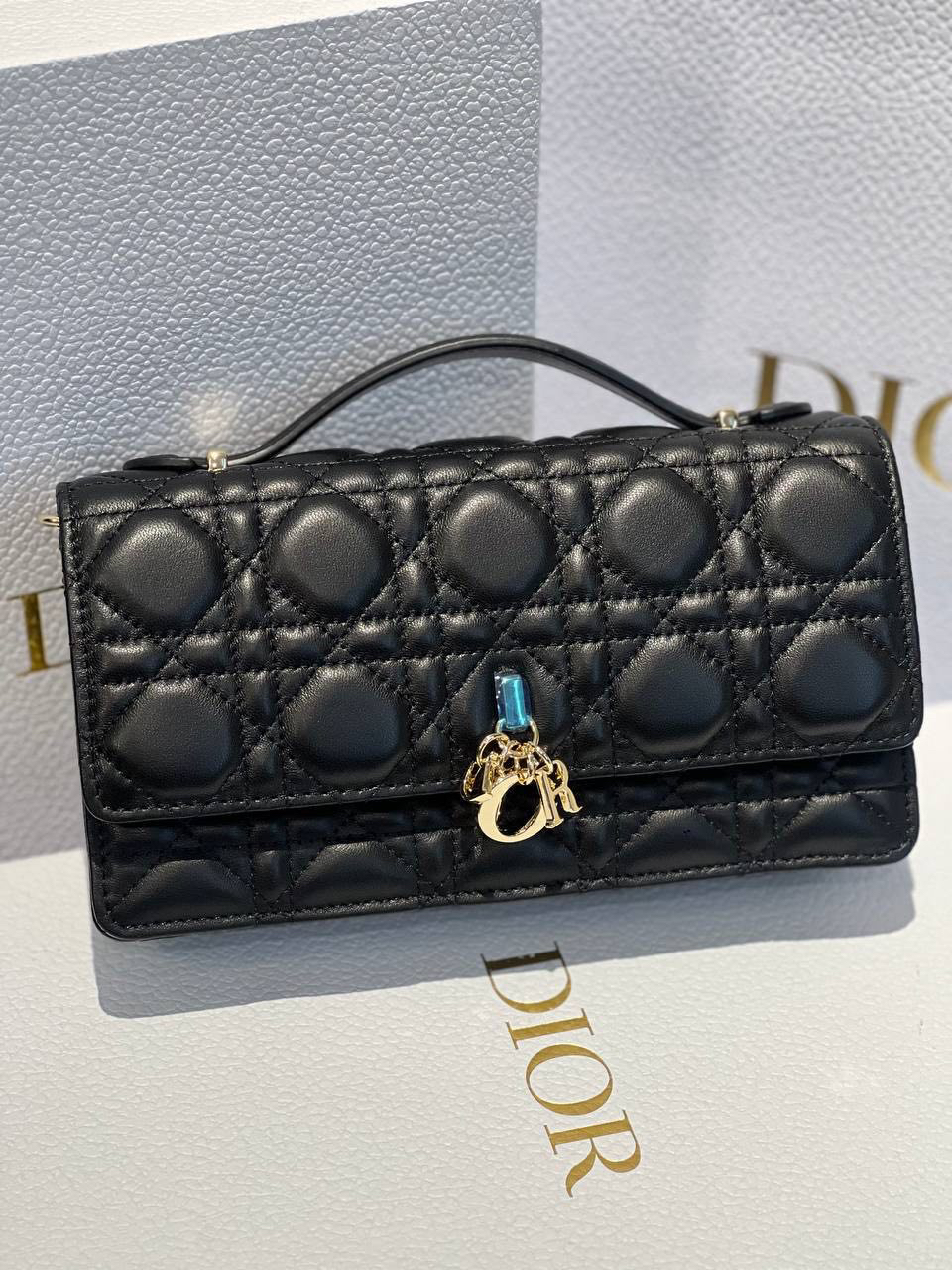 СУМКА CHRISTIAN DIOR детальное фото