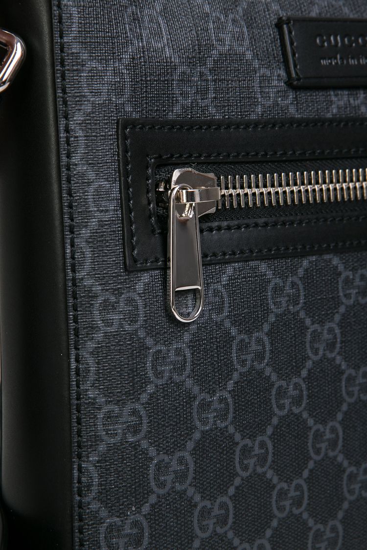 МУЖСКАЯ СУМКА МЕССЕНДЖЕР GUCCI детальное фото