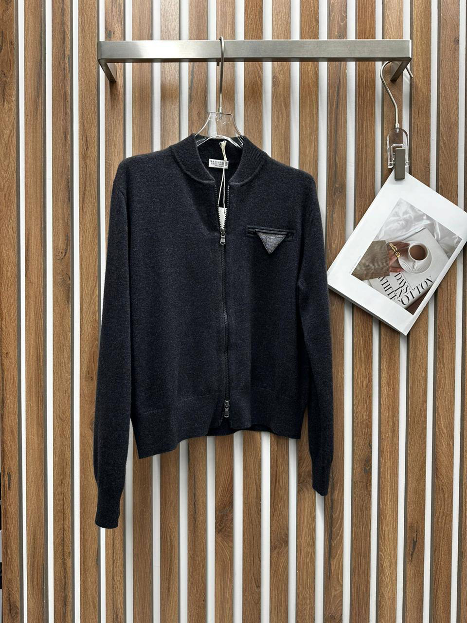 КОСТЮМ BRUNELLO CUCINELLI детальное фото