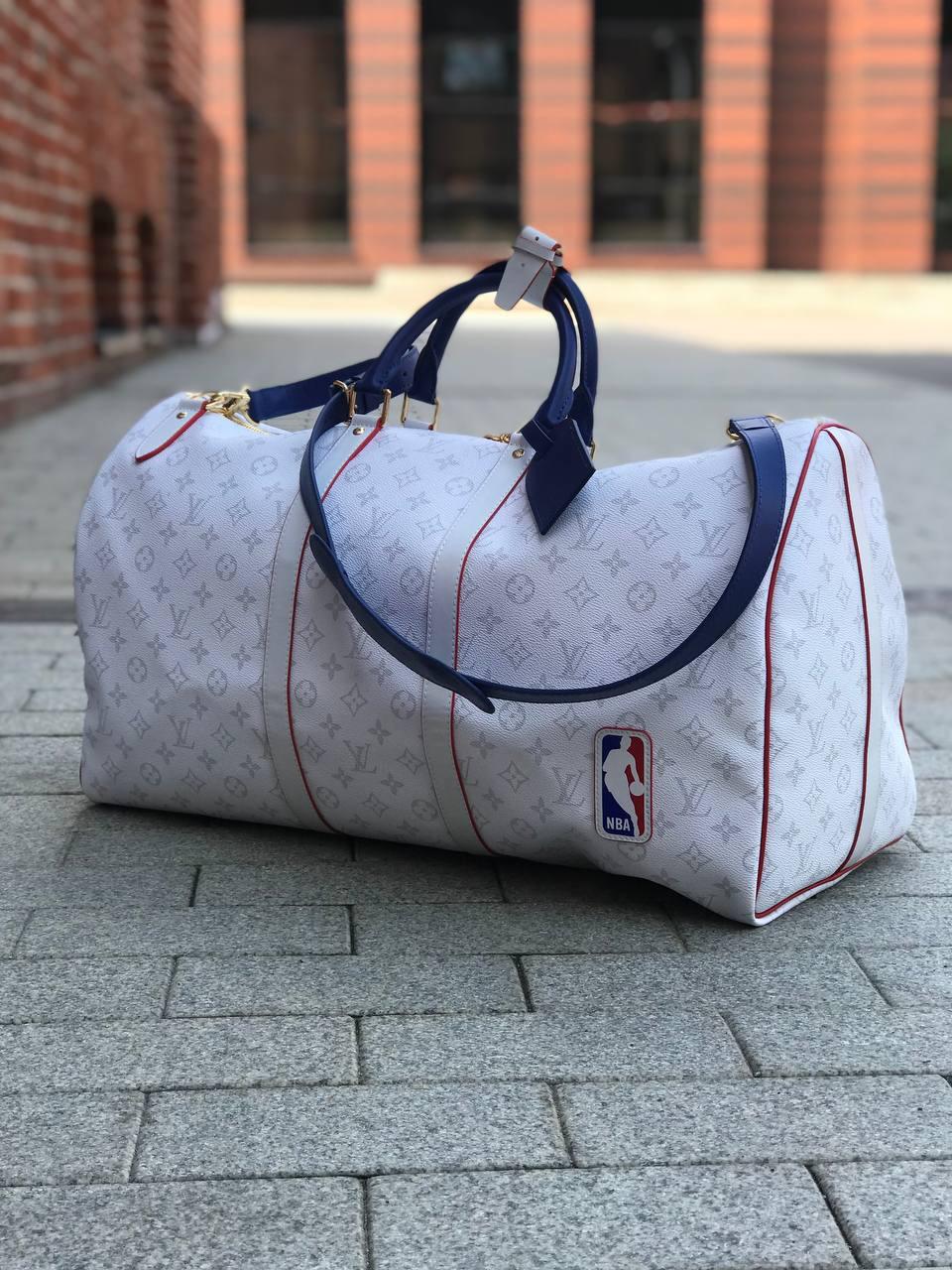 ДОРОЖНАЯ СУМКА LOUIS VUITTON детальное фото