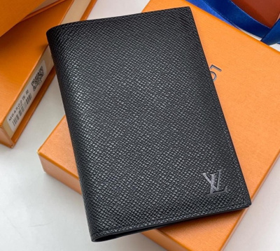 МУЖСКАЯ ОБЛОЖКА НА ПАСПОРТ LOUIS VUITTON фото