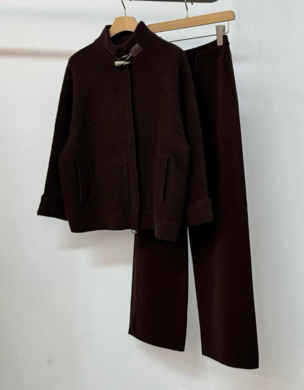 КОСТЮМ LORO PIANA фото