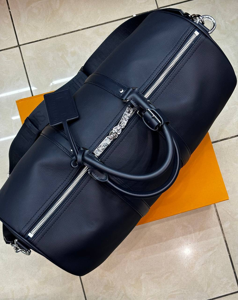 ДОРОЖНАЯ СУМКА LOUIS VUITTON детальное фото