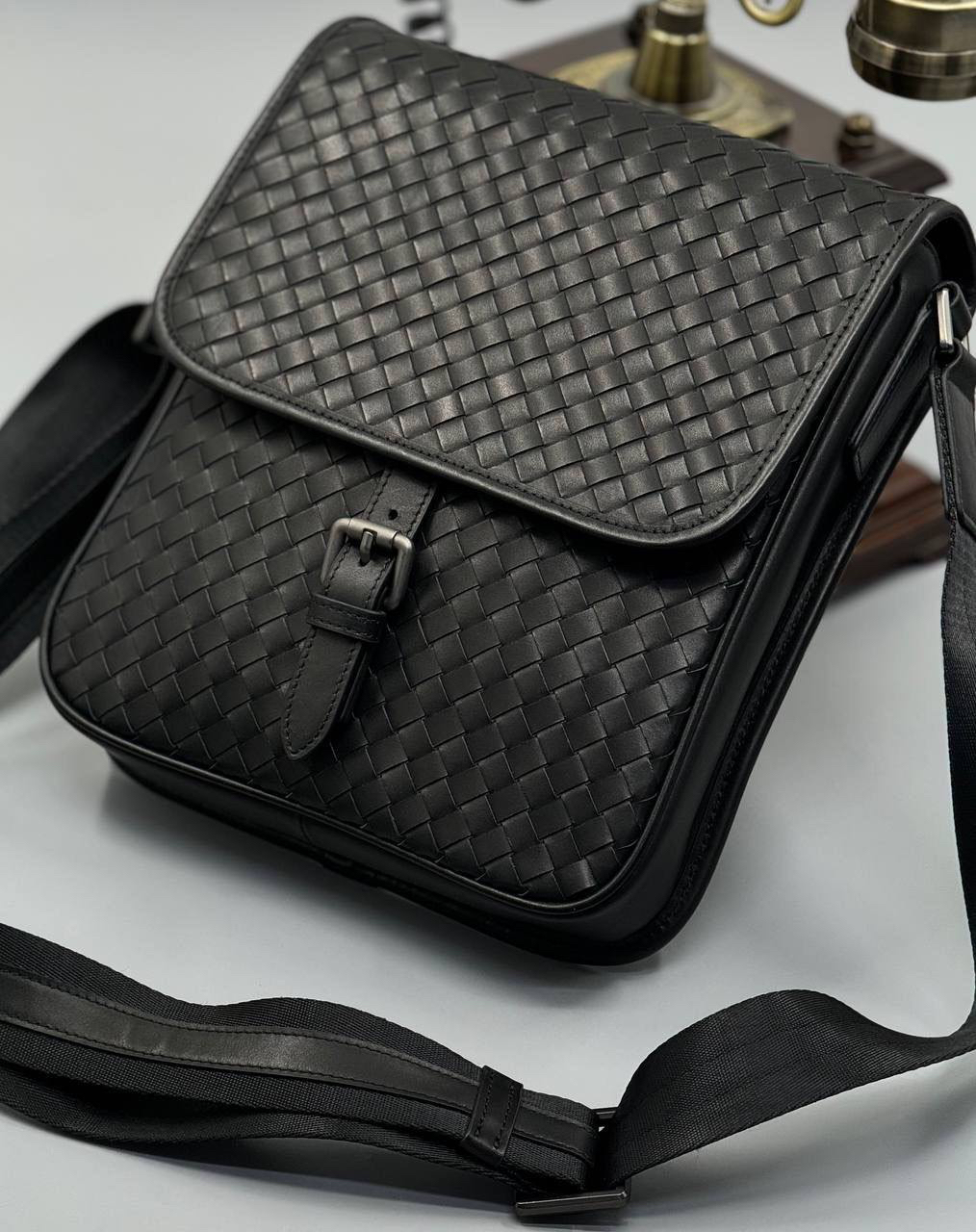 СУМКА МЕССЕРДЖЕР BOTTEGA VENETA детальное фото