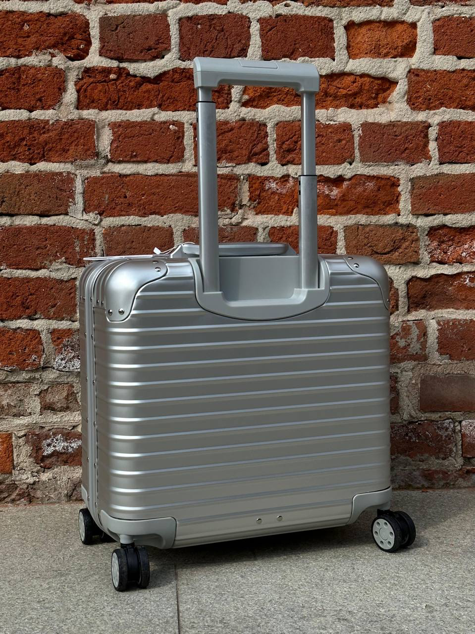 ЧЕМОДАН RIMOWA детальное фото