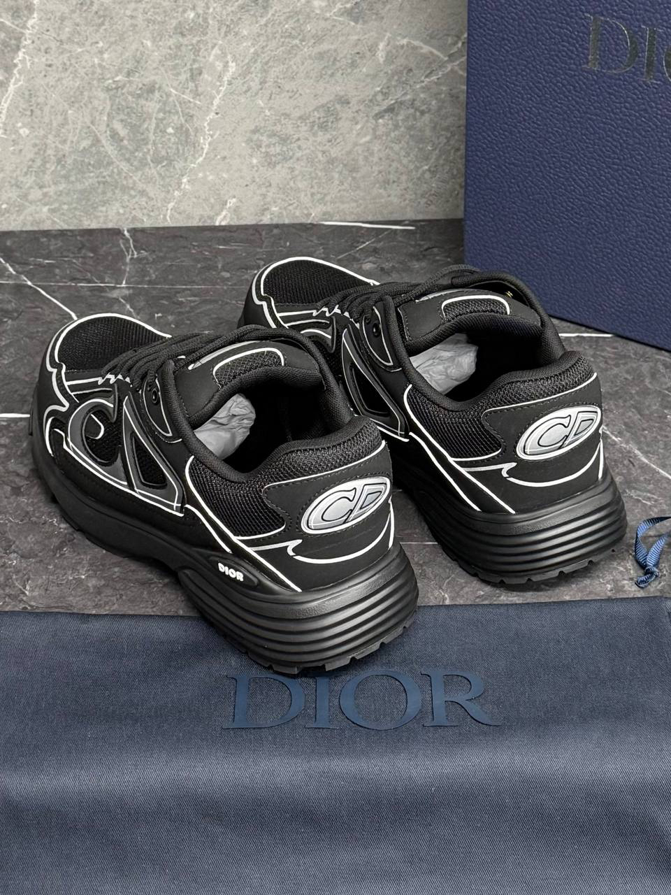 МУЖСКИЕ КРОССОВКИ CHRISTIAN DIOR детальное фото