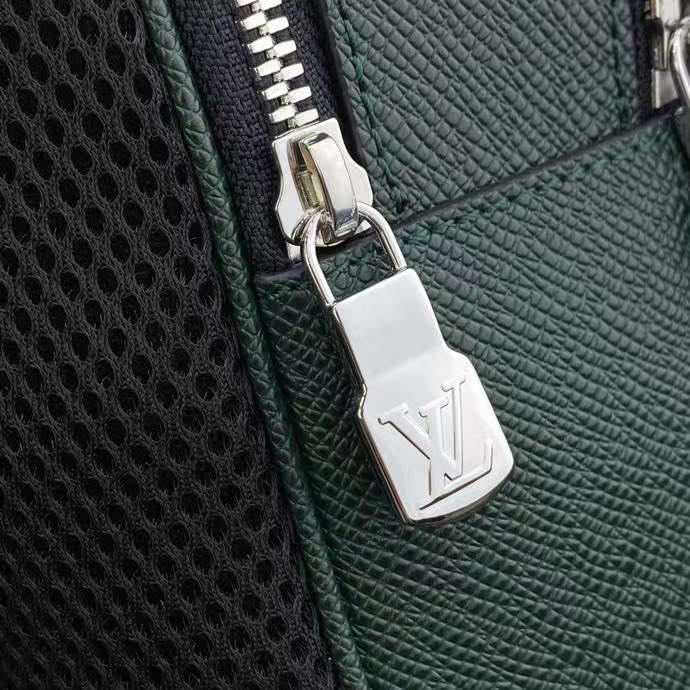 МУЖСКОЙ РЮКЗАК LOUIS VUITTON детальное фото