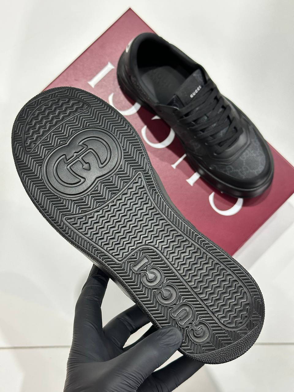 МУЖСКИЕ КЕДЫ GUCCI детальное фото