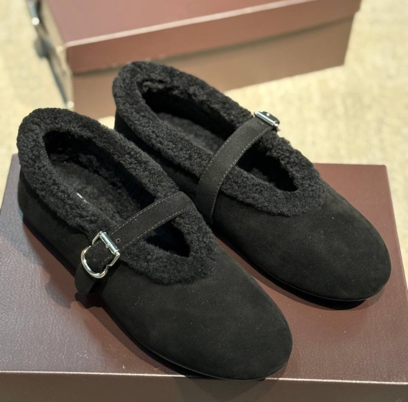 БАЛЕТКИ ALAIA фото