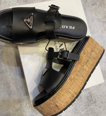 ШЛЕПКИ PRADA фото