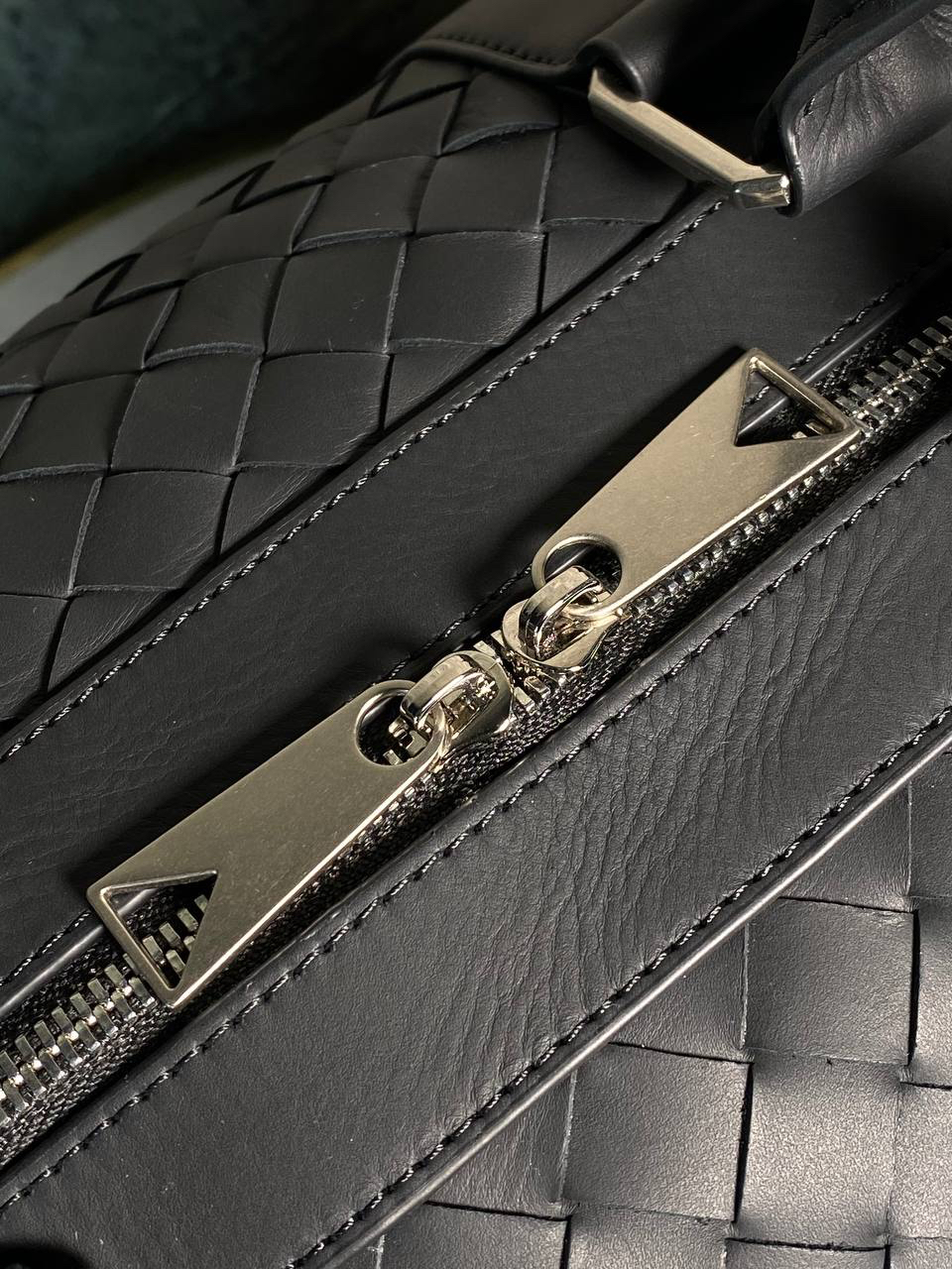 ДОРОЖНАЯ СУМКА BOTTEGA VENETA детальное фото