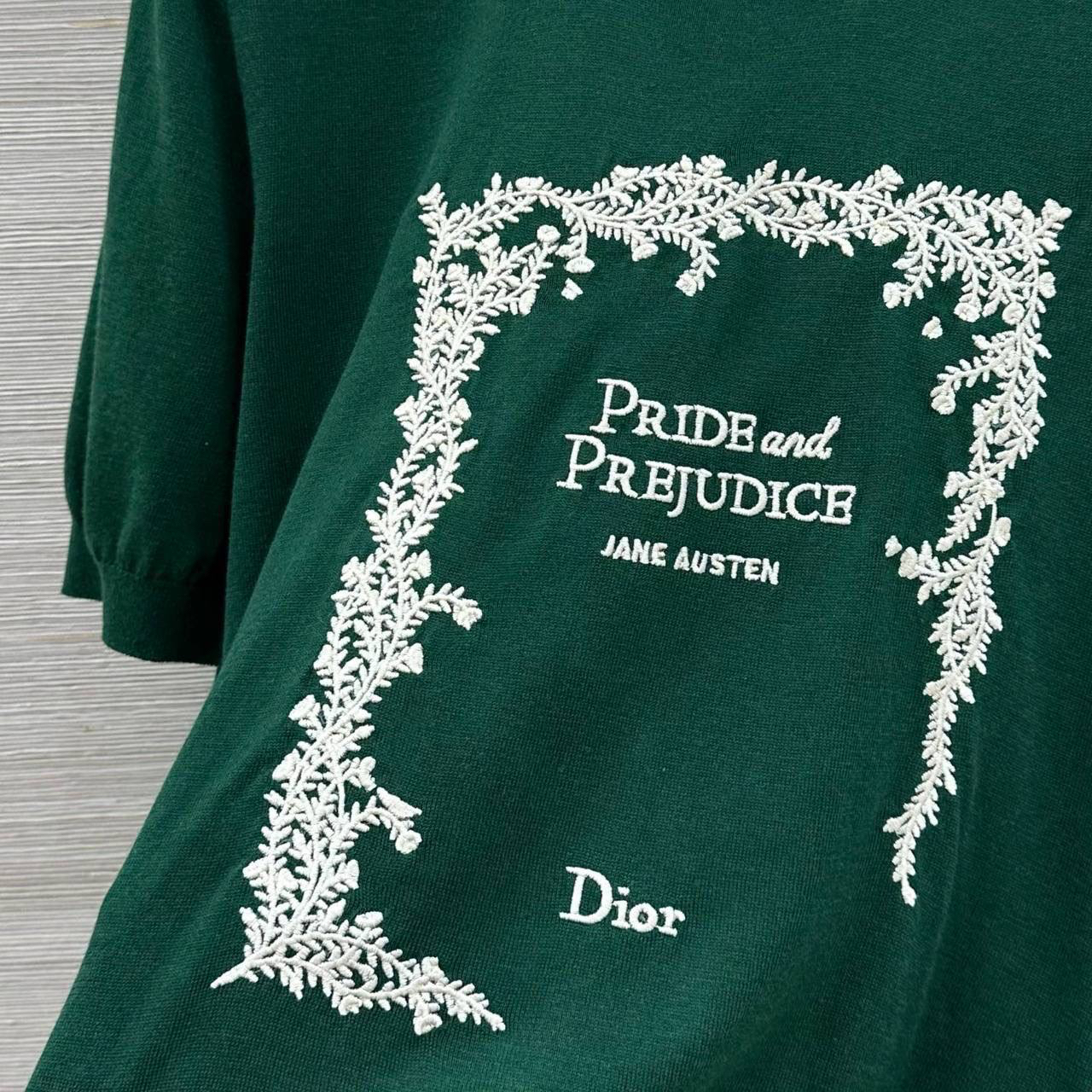 ФУТБОЛКА CHRISTIAN DIOR детальное фото