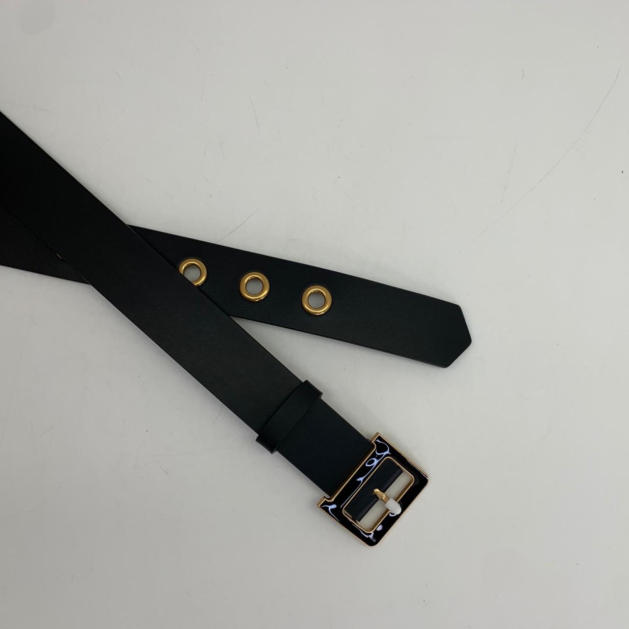 ЖЕНСКИЙ РЕМЕНЬ DIOR детальное фото