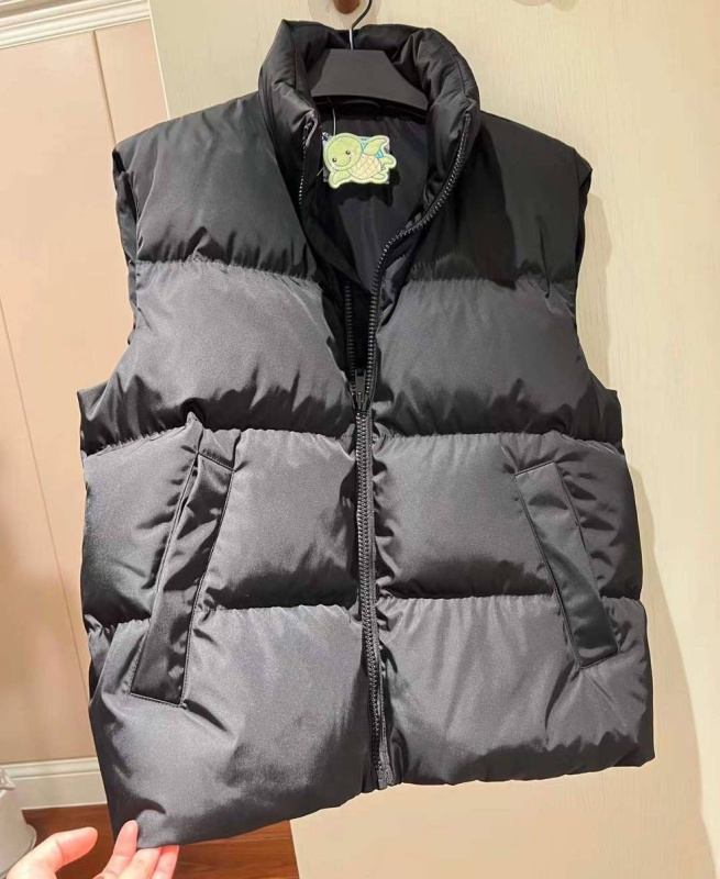 ЖИЛЕТ PRADA фото