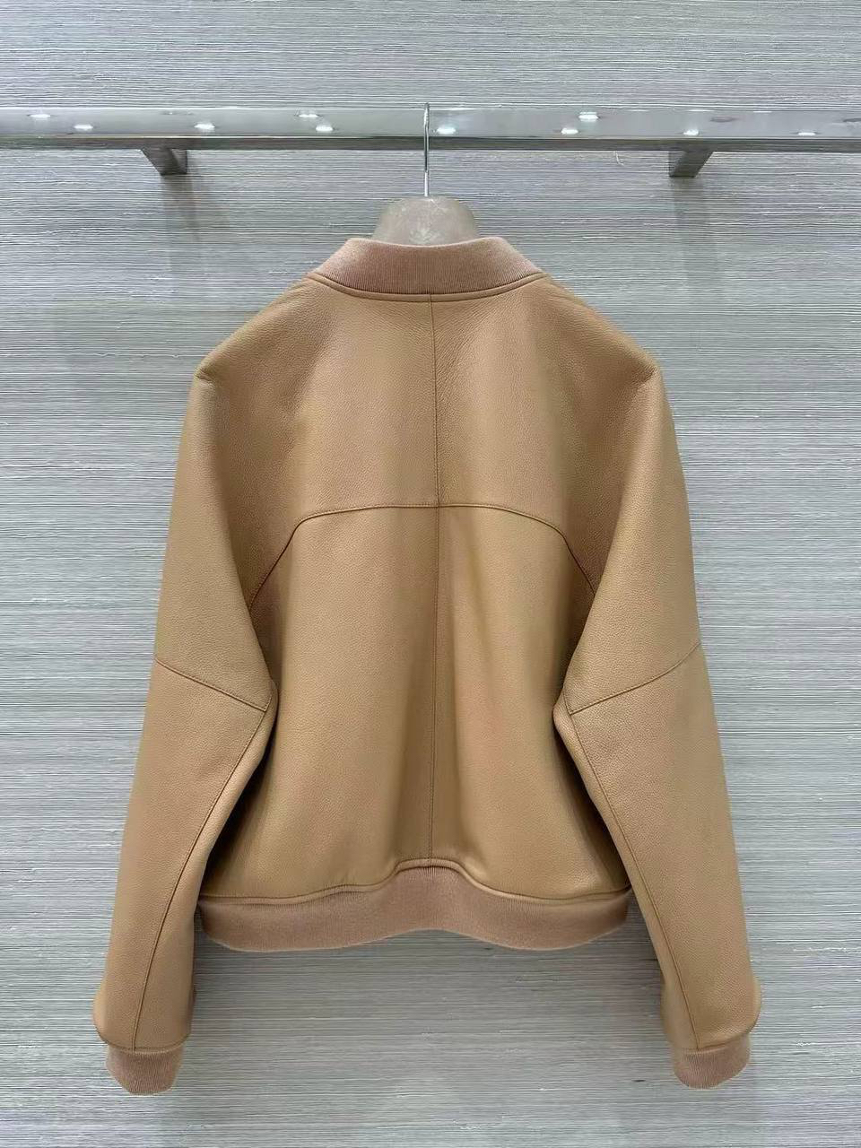 КУРТКА HERMES детальное фото