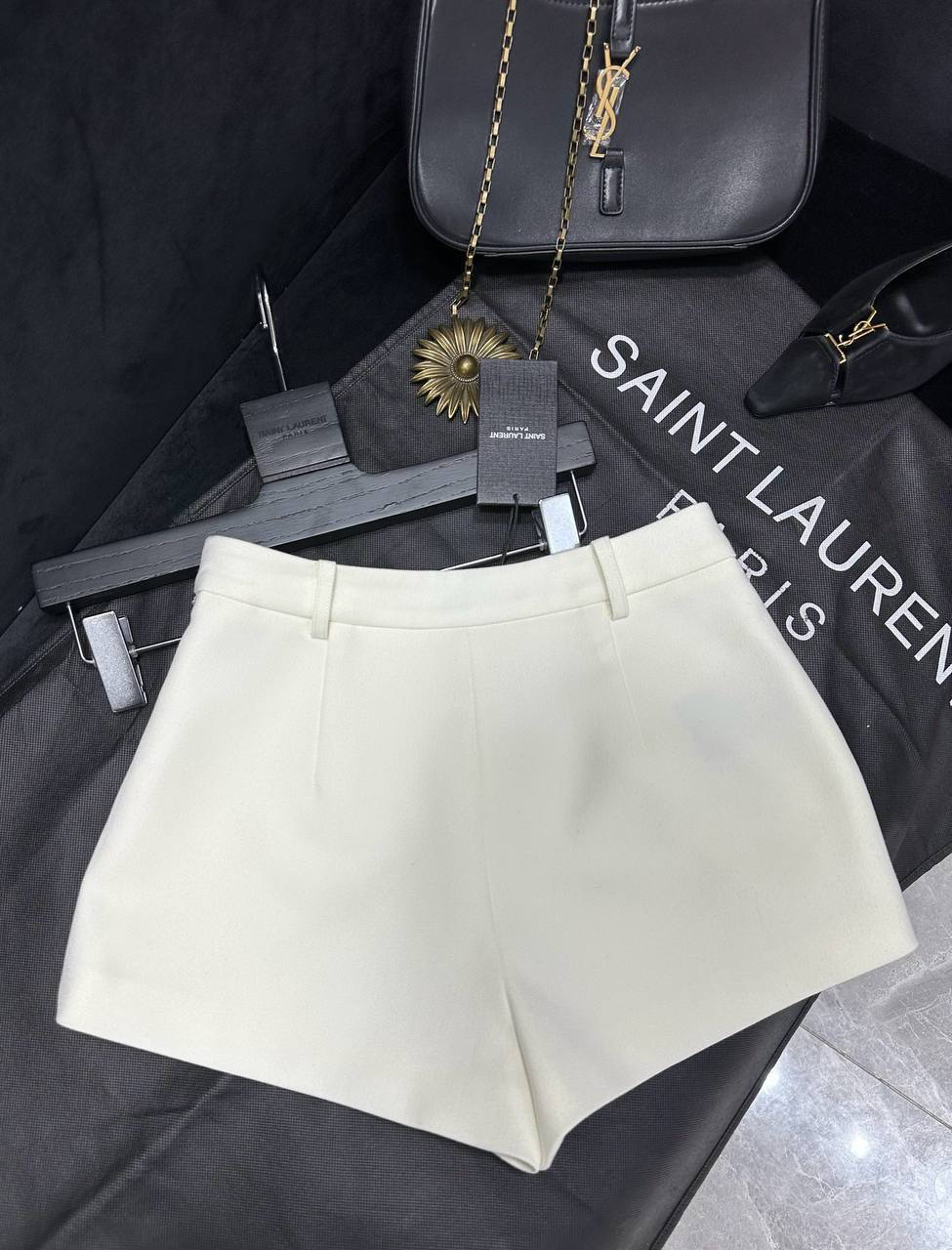 ШОРТЫ SAINT LAURENT детальное фото