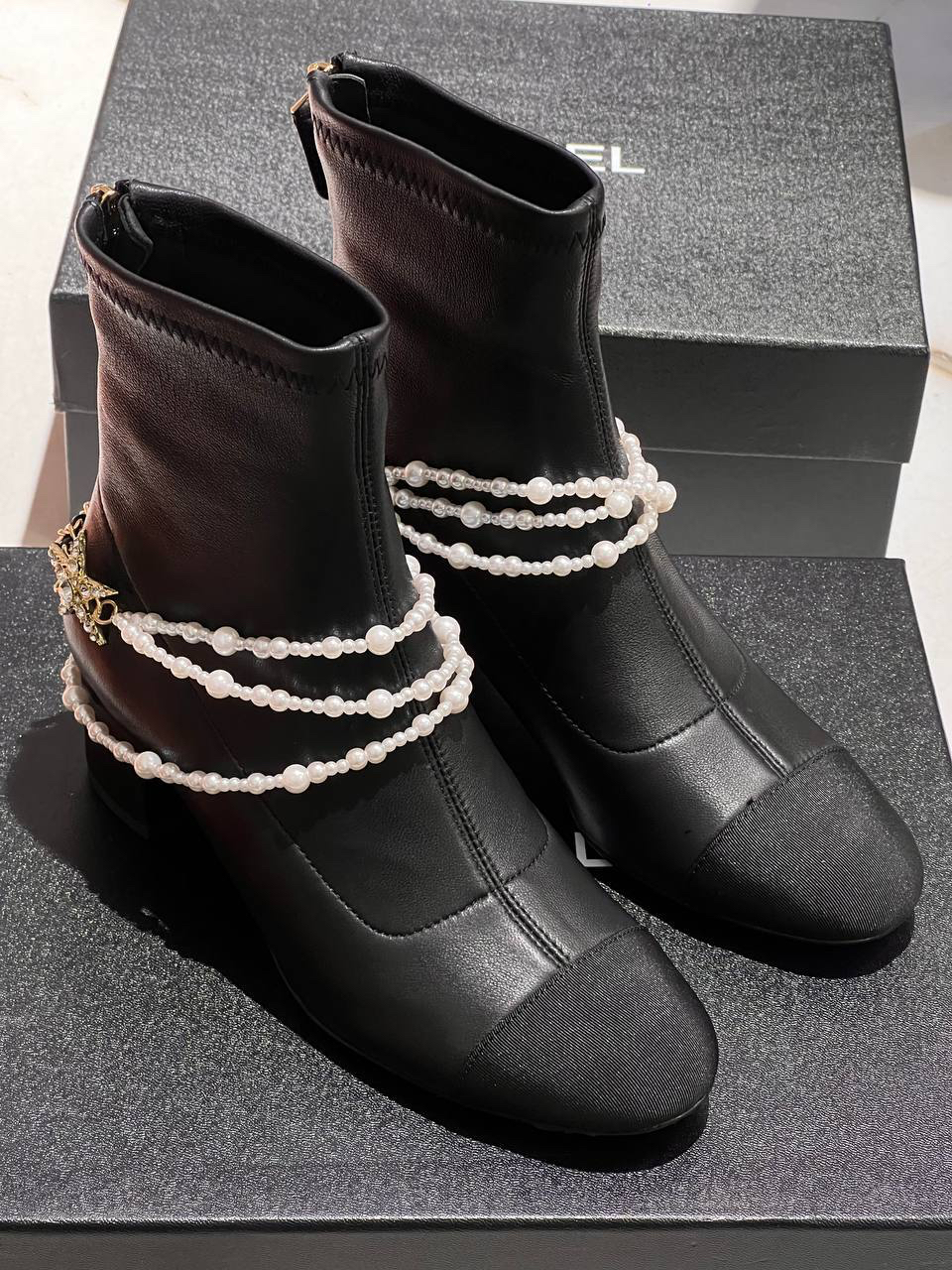 БОТИЛЬОНЫ CHANEL детальное фото