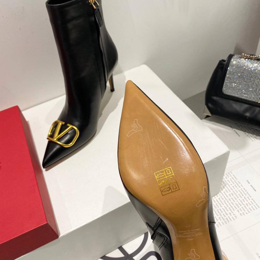 БОТИЛЬОНЫ VALENTINO детальное фото