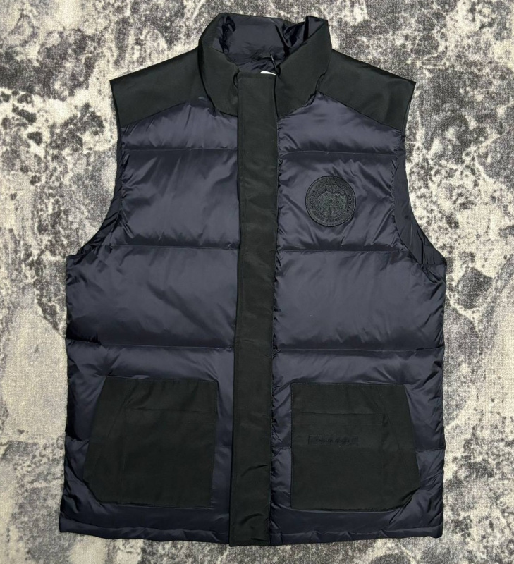 МУЖСКОЙ ЖИЛЕТ CANADA GOOSE в интернет магазине Люкс Мск МУЖСКОЙ ЖИЛЕТ CANADA GOOSE фото