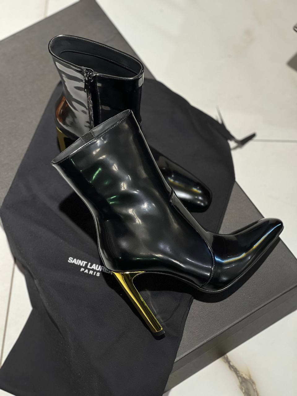 БОТИЛЬОНЫ SAINT LAURENT детальное фото