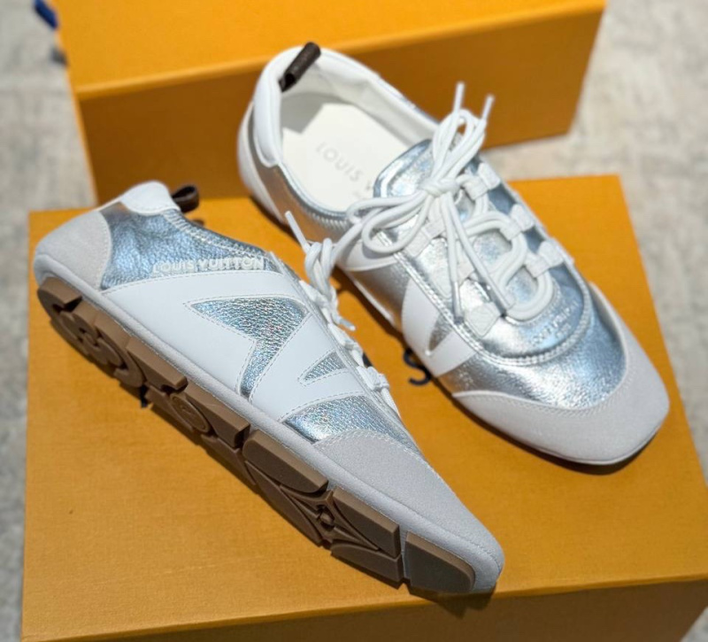 КРОССОВКИ LOUIS VUITTON фото