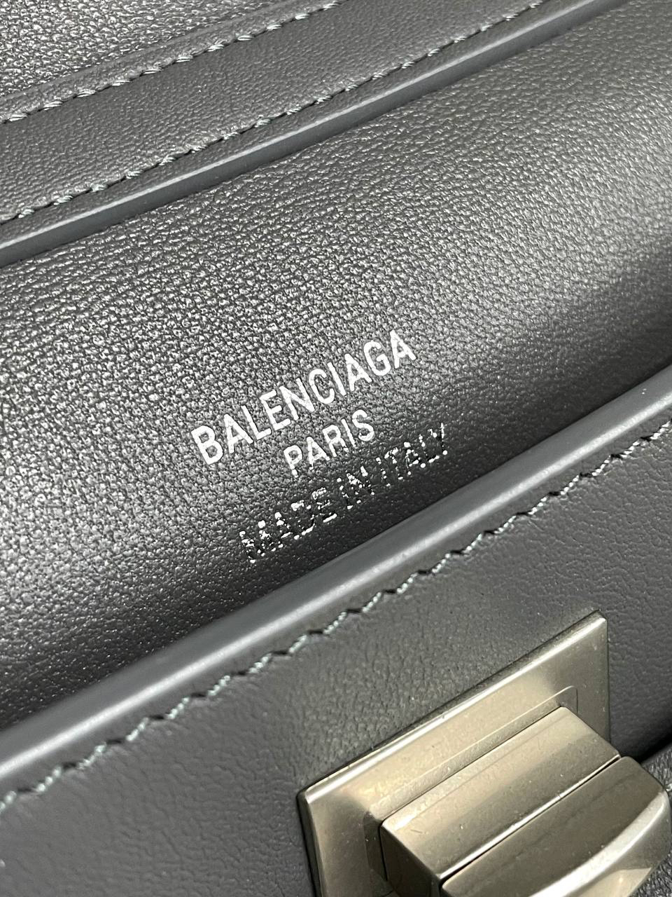 СУМКА BALENCIAGA детальное фото