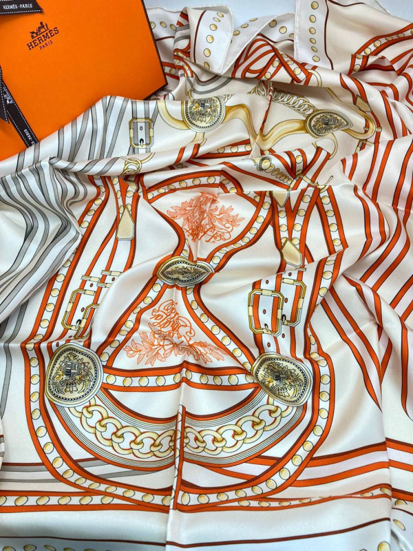 ПЛАТОК HERMES фото