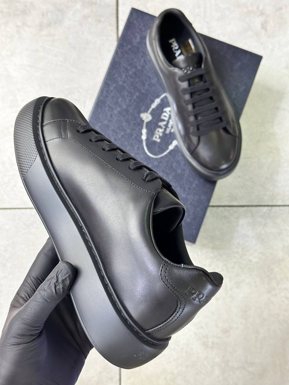 МУЖСКИЕ КЕДЫ PRADA детальное фото