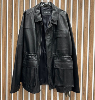 КУРТКА BALENCIAGA фото