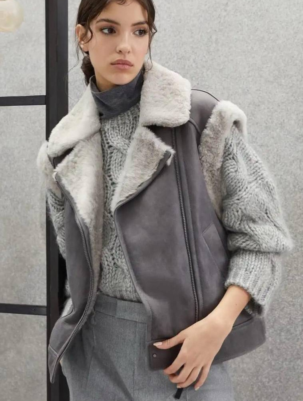 ЖИЛЕТ BRUNELLO CUCINELLI фото