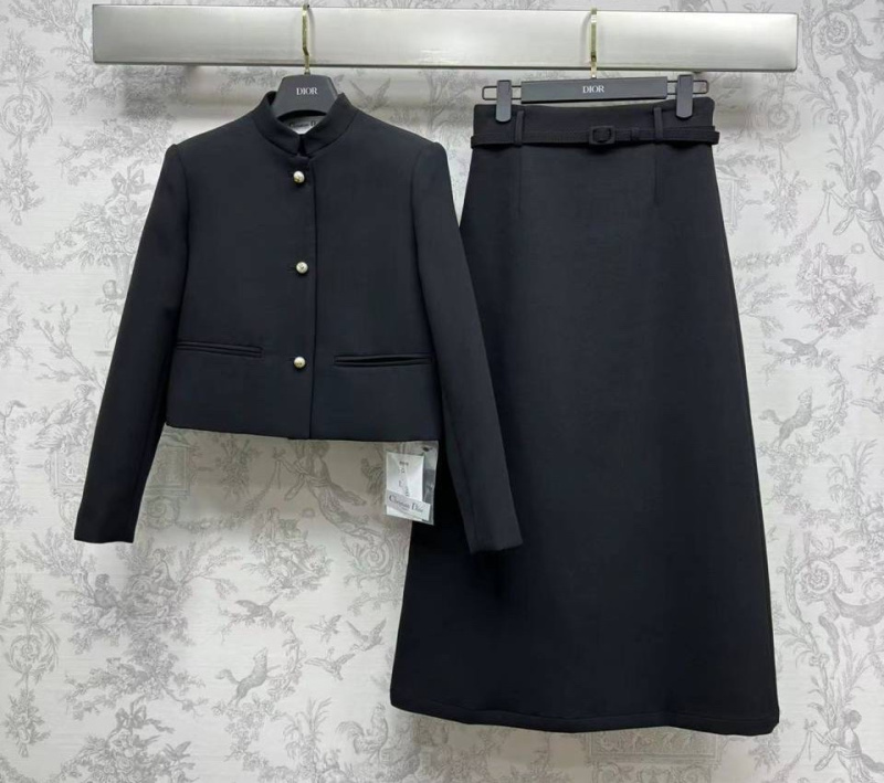 КОСТЮМ CHRISTIAN DIOR фото