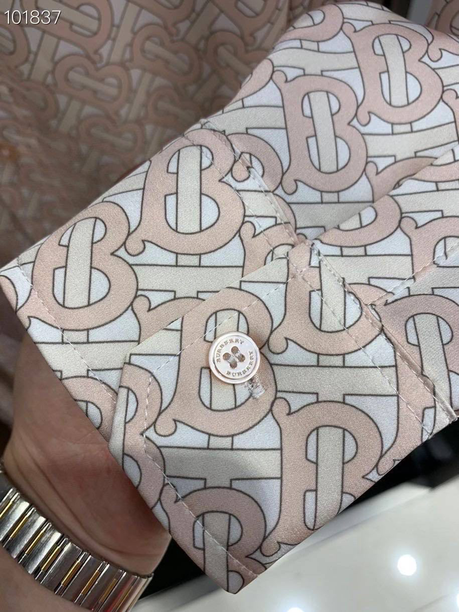 ПЛАТЬЕ BURBERRY детальное фото