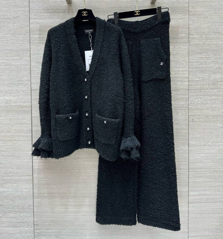 КОСТЮМ CHANEL фото