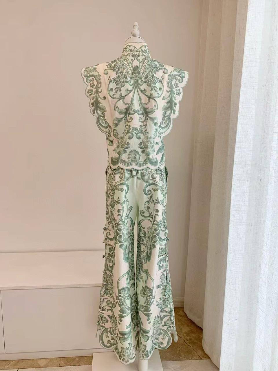 КОСТЮМ ANTIPODEAN детальное фото