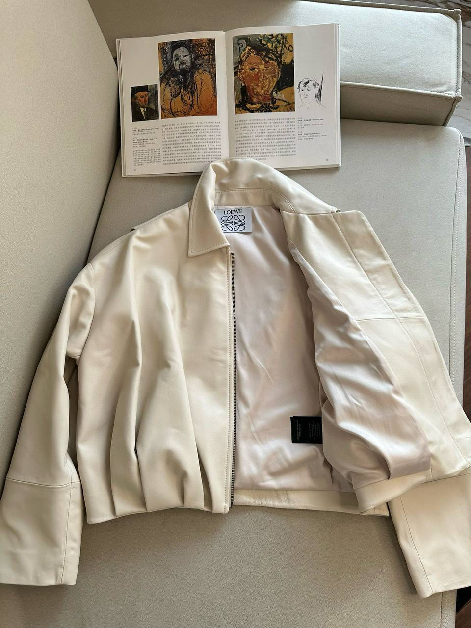 КУРТКА LOEWE детальное фото