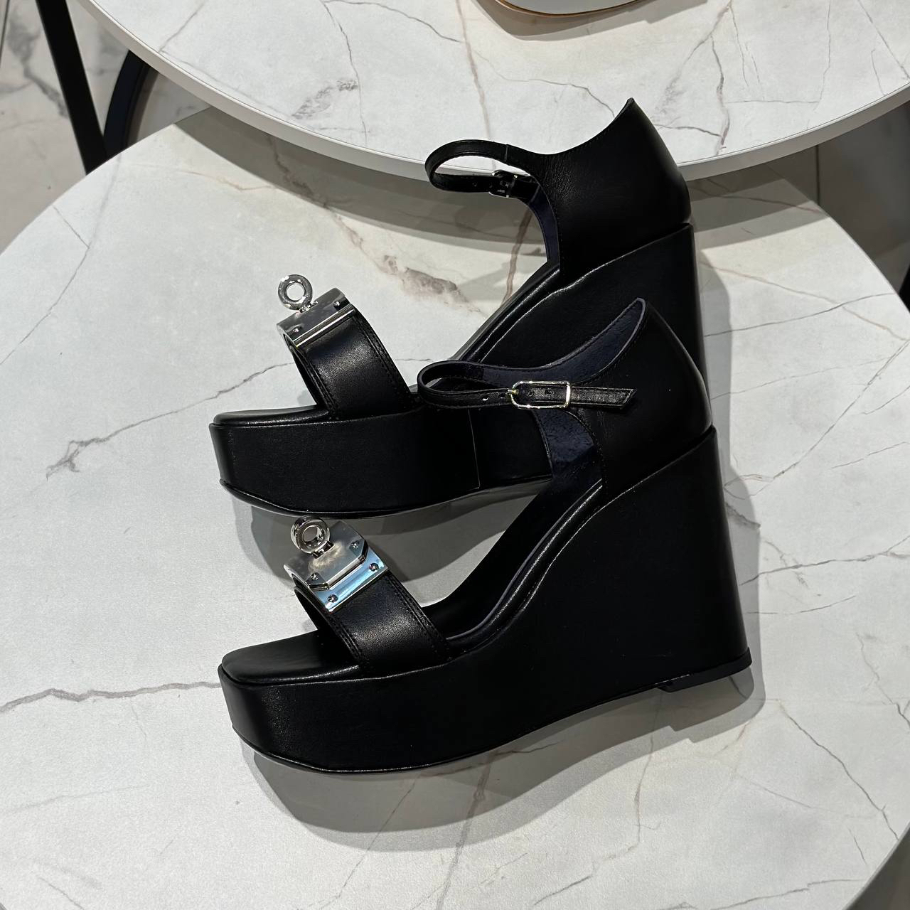 БОСОНОЖКИ HERMES детальное фото