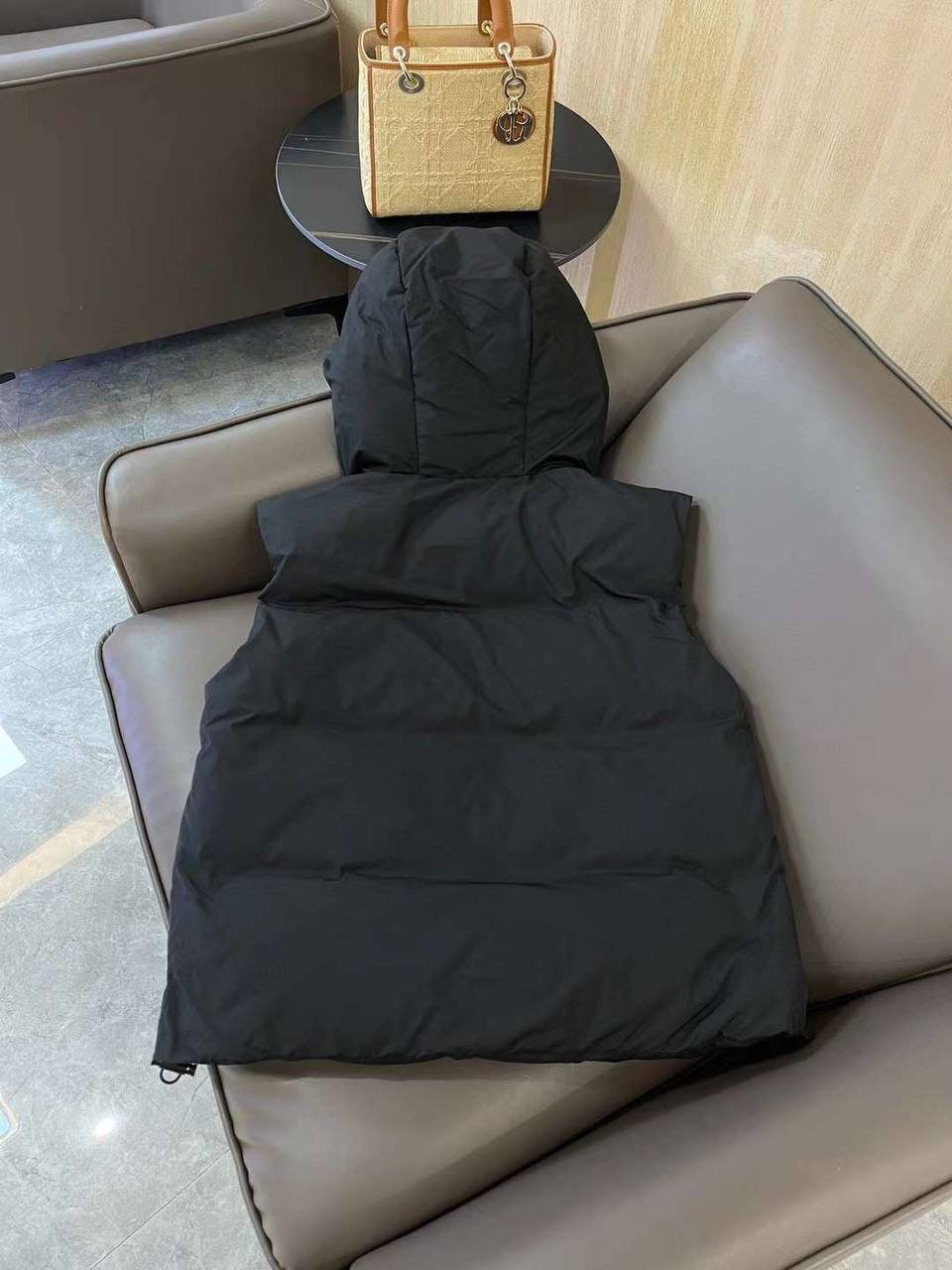 ЖИЛЕТ BURBERRY детальное фото