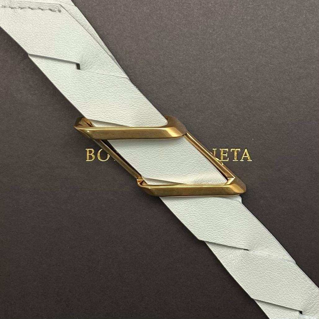 ЖЕНСКИЙ РЕМЕНЬ BOTTEGA VENETA детальное фото